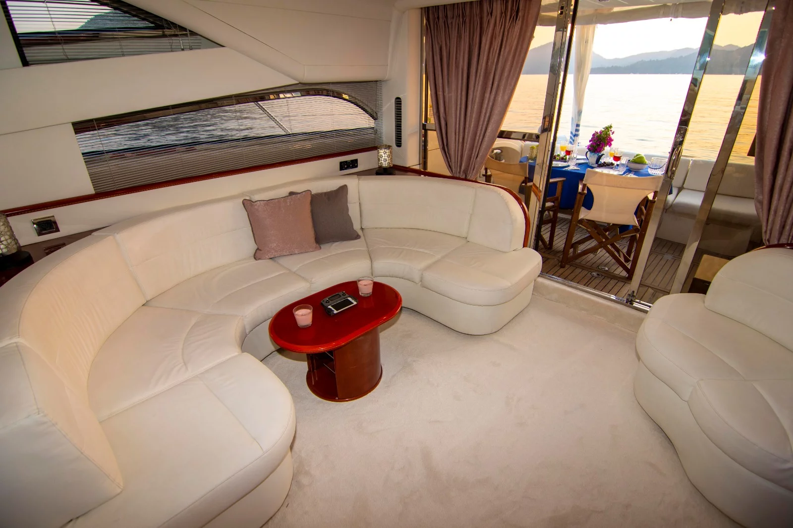 Princess 56 Flybridge (NateWhite)  - 24