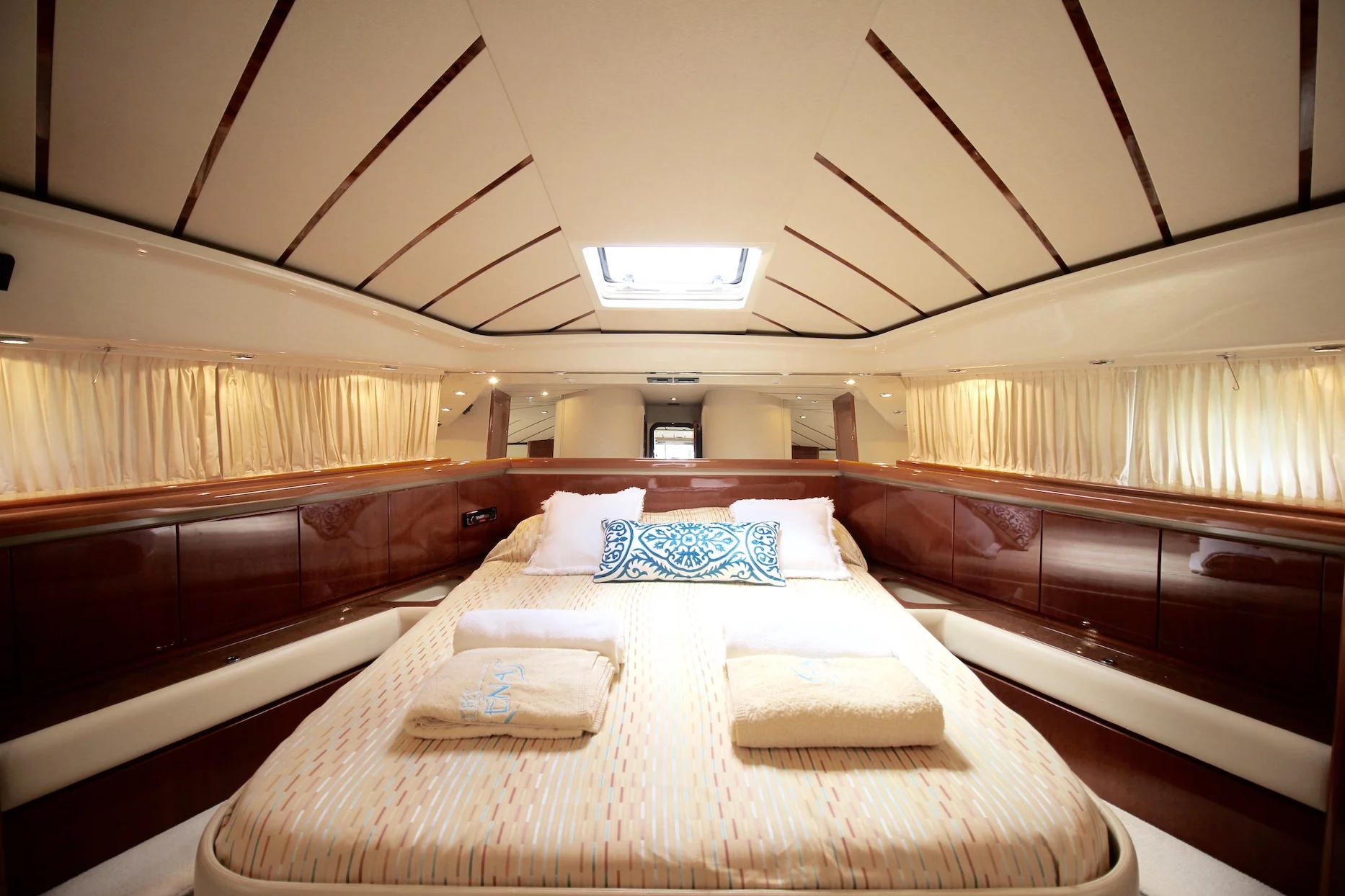 FERRETTI 175 FLY (TRES SIRENAS)  - 10