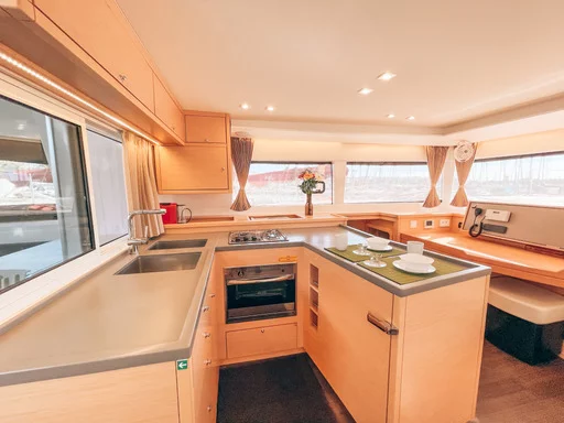 LAGOON 450s (SATYAM MELODY)  - 7
