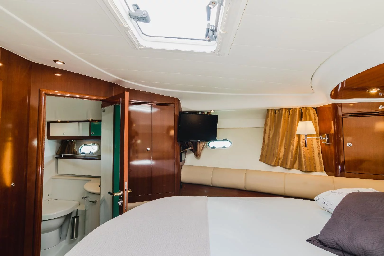 Jeanneau Prestige 46 Fly (Unplugged)  - 31