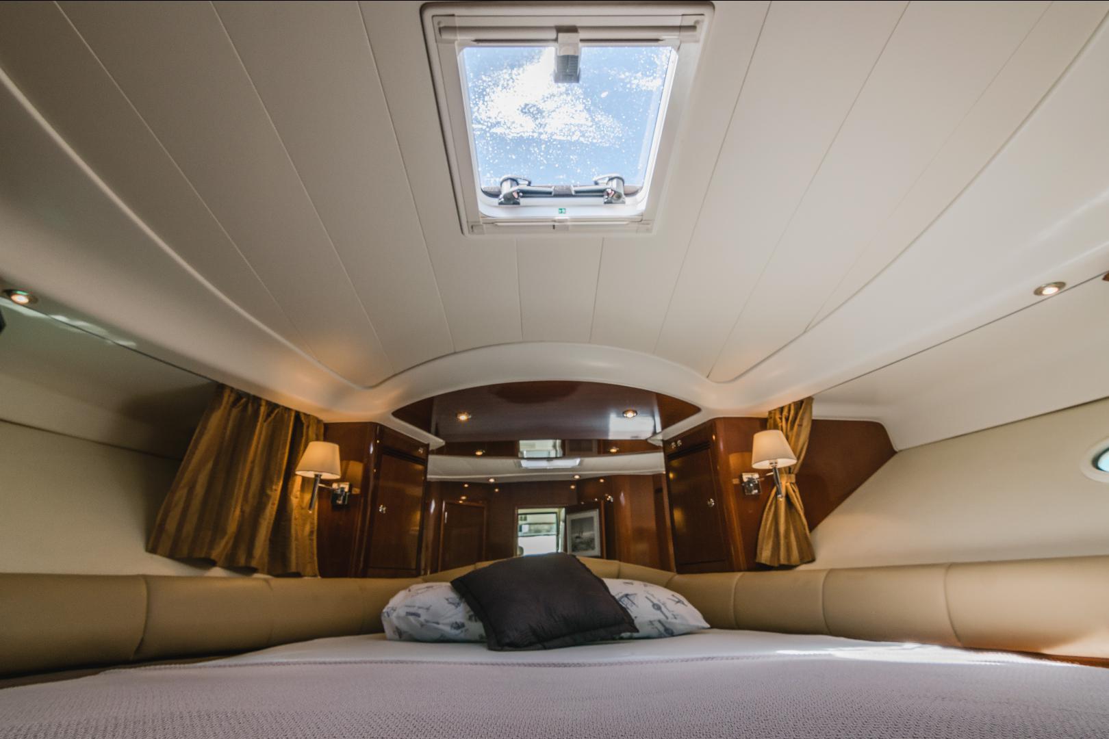 Photo #34 - Jeanneau Prestige 46 Fly (Unplugged) in Split - 3245