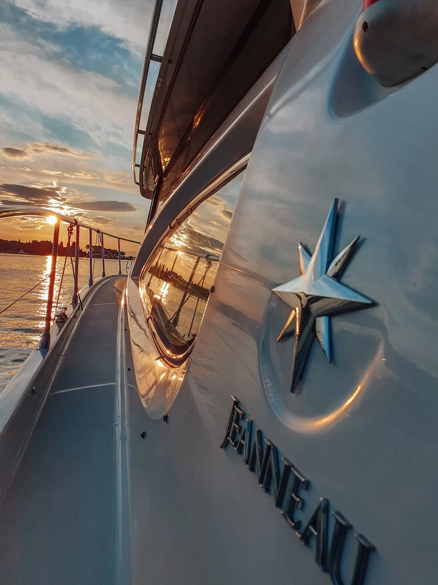 Jeanneau Prestige 46 Fly (Unplugged)  - 39