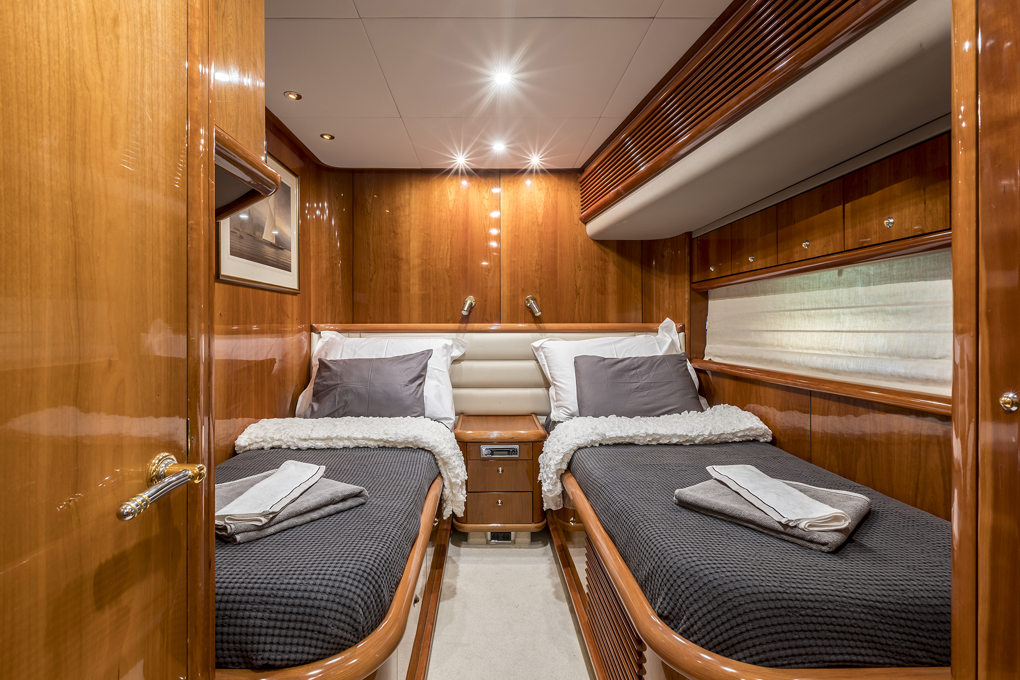 Photo #13 - SUNSEEKER MANHATTAN 84 (SKYWATER) in Kastela - 3252