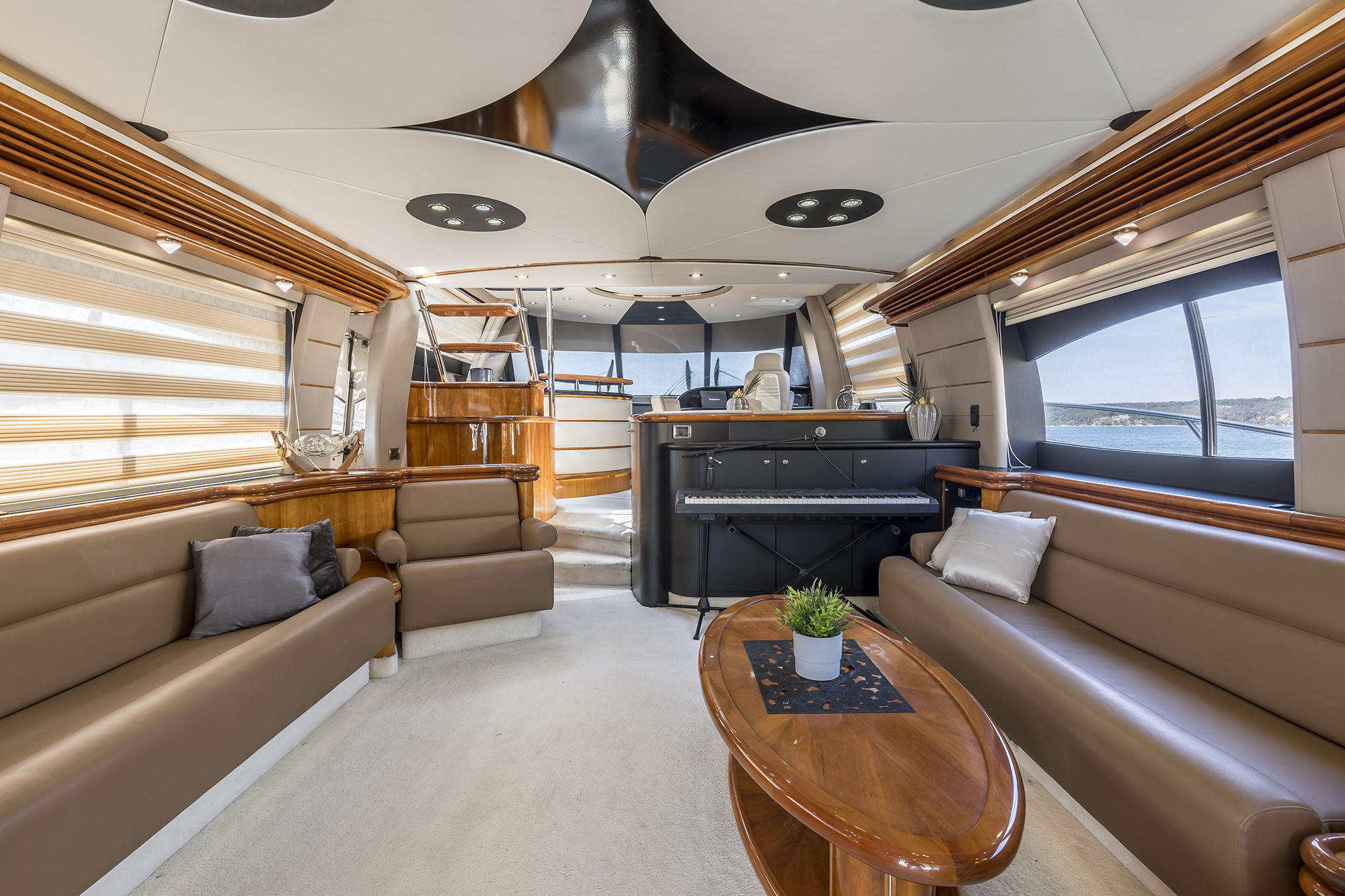 Photo #14 - SUNSEEKER MANHATTAN 84 (SKYWATER) in Kastela - 3252