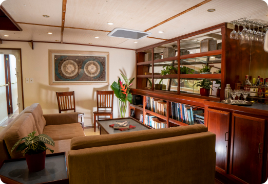 Photo #15 - Custom Made (Schooner Laurie Anne) in Portobelo - 3261