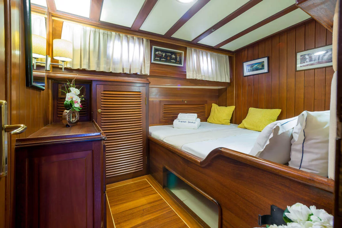 Motor Sailor (Kaptan Sevket Cabin)  - 38