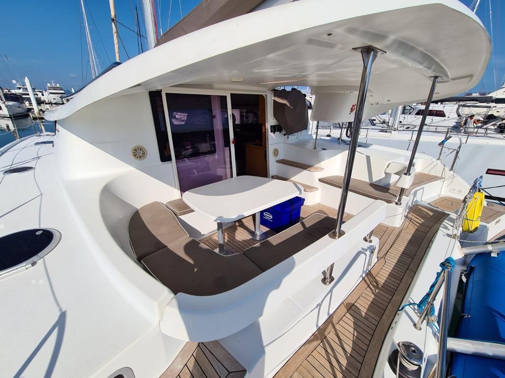 Photo #14 - Lipari 41 (Lady Alla) en Phuket - 3279