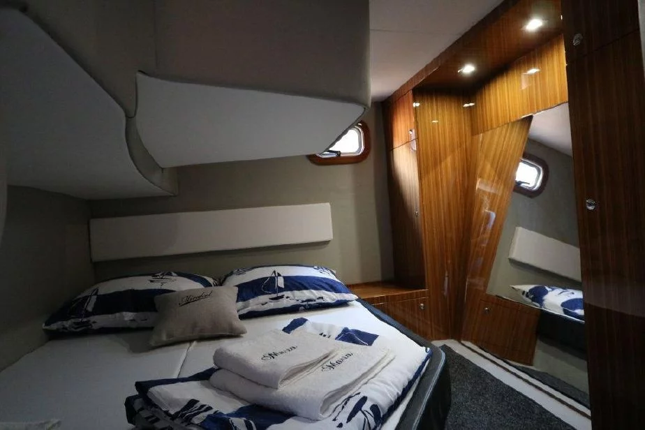 Charter Mirakul (Charter Mirakul 40 Hardtop - ANDREA)  - 11
