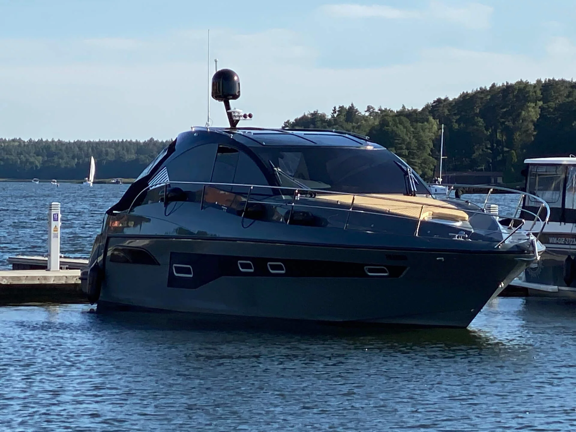 Mirakul 40 (Charter Mirakul 40 Hardtop Brand New)  - 3