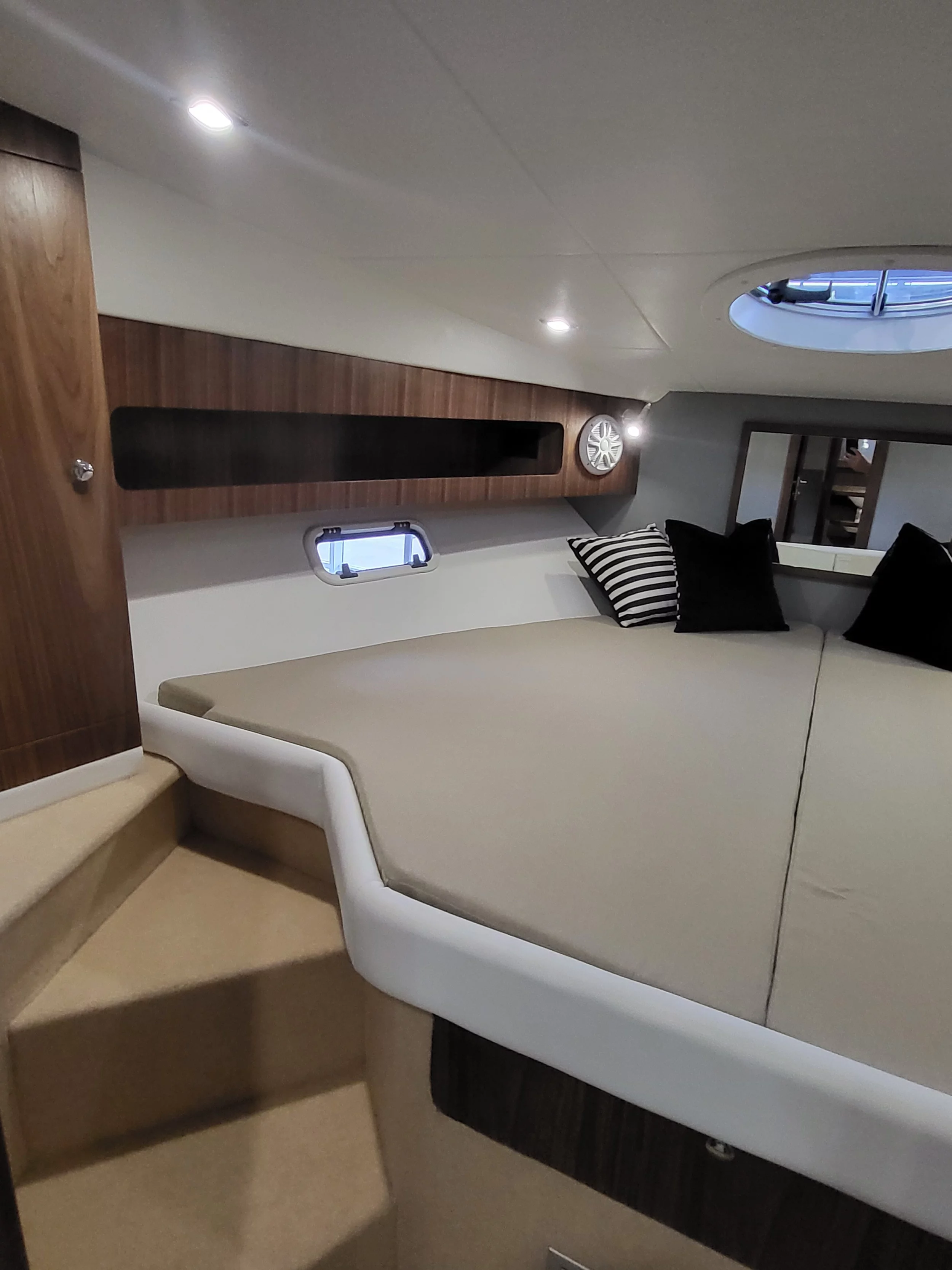 Mirakul 40 (Charter Mirakul 40 Hardtop Brand New)  - 11