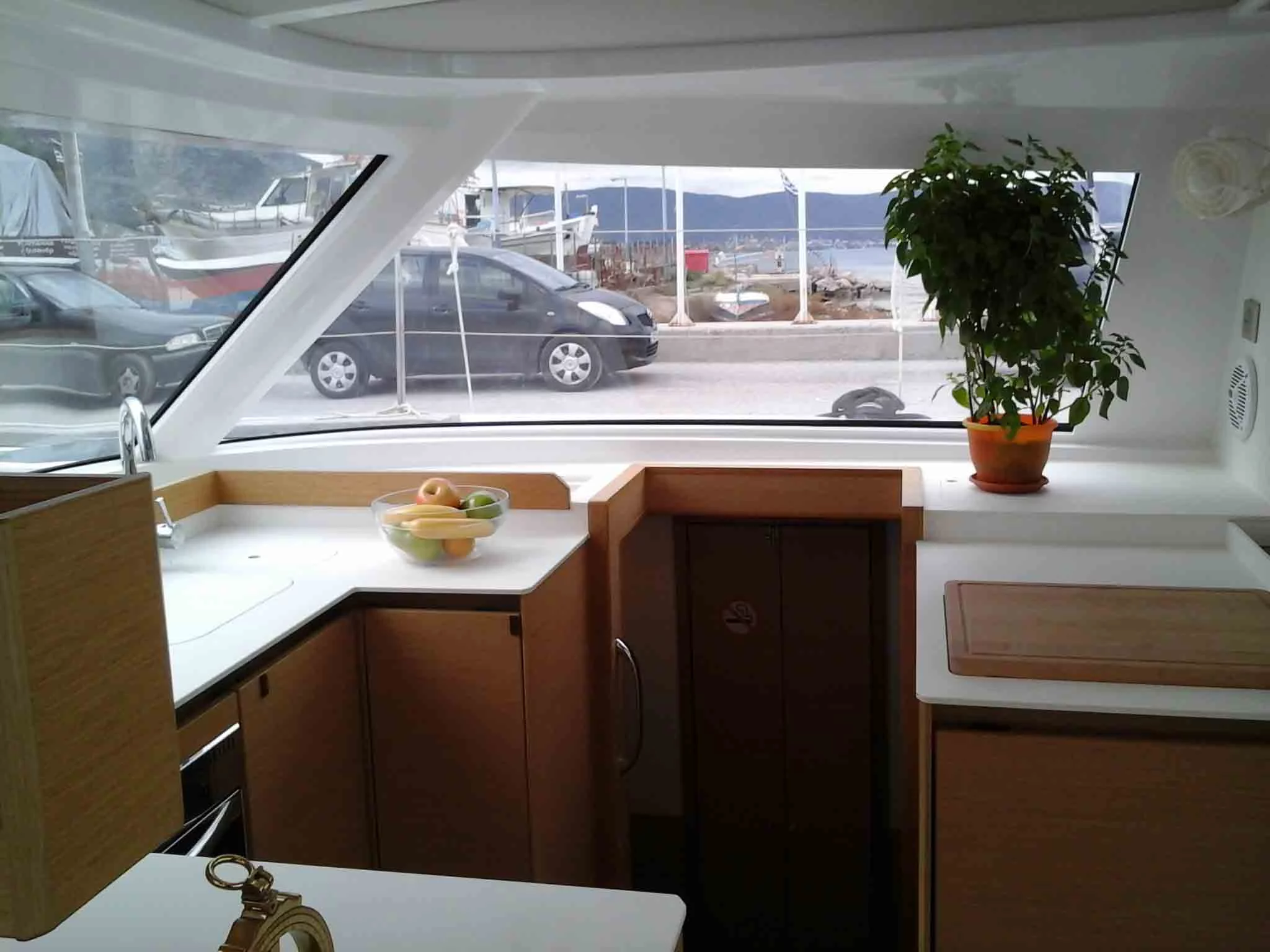 Nautitech 40 Open (Mystic Blue)  - 12