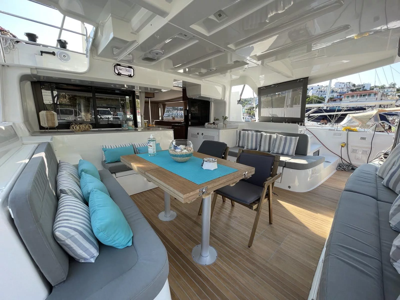 Lagoon 46 (Grand Blue)  - 2