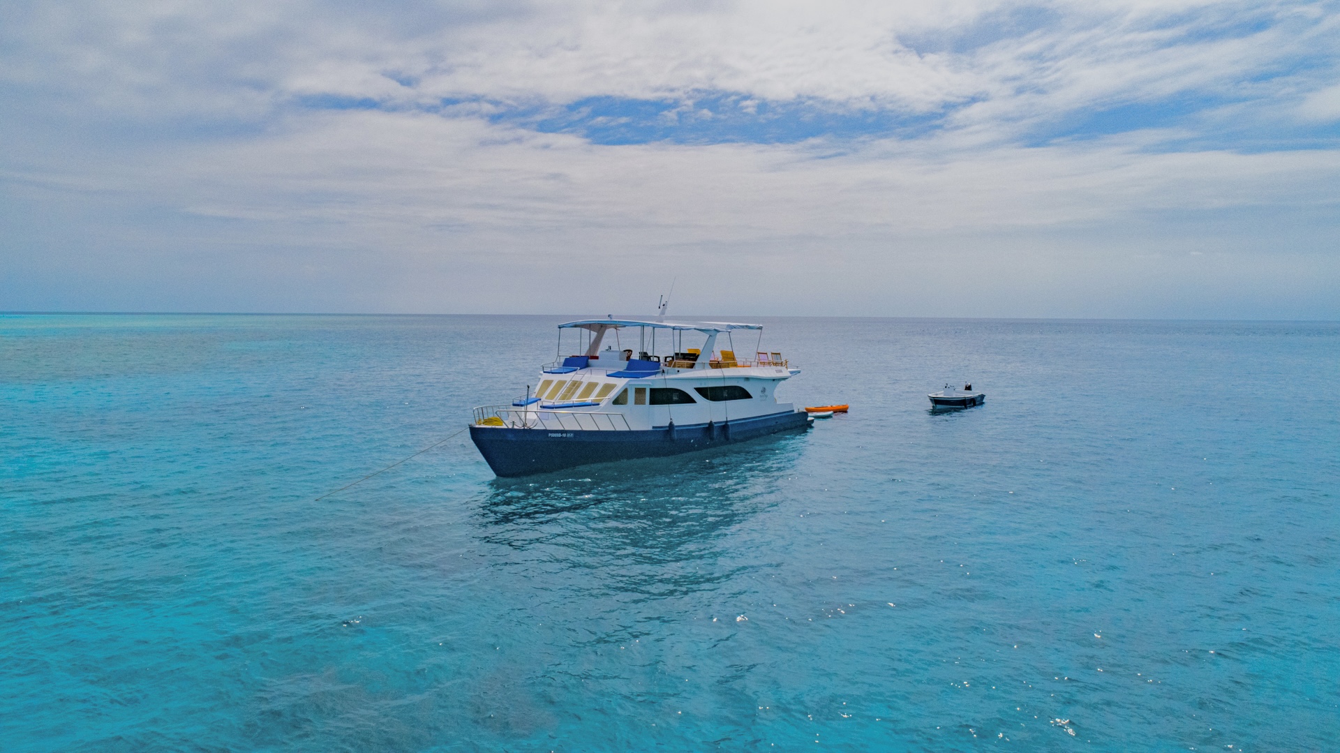 Photo #12 - Powerboat (MV Misraab) in Male - 3291