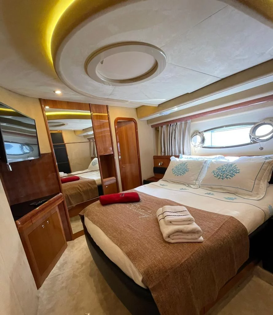 Ferretti 590 (Ferretti 590)  - 5