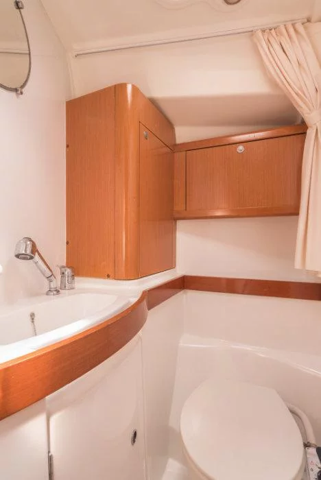 Oceanis 413 (White Rabbit)  - 2