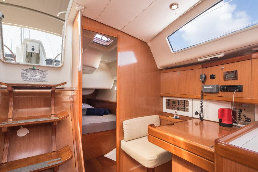 Photo #10 - Oceanis 413 (White Rabbit) in Rodney Bay Marina - 3322