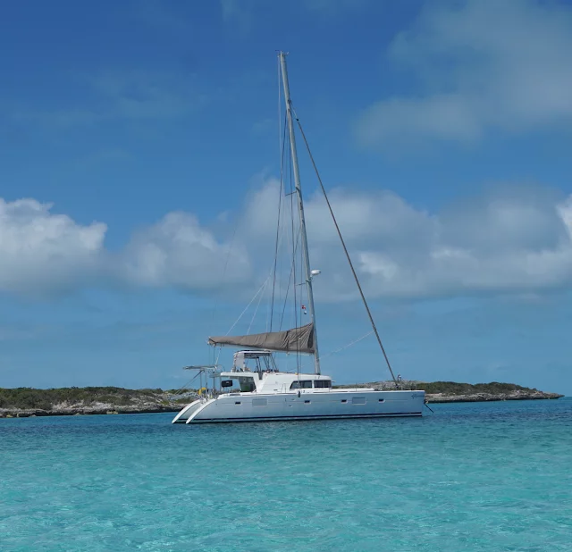 Lagoon 500 (Sand Star)  - 13