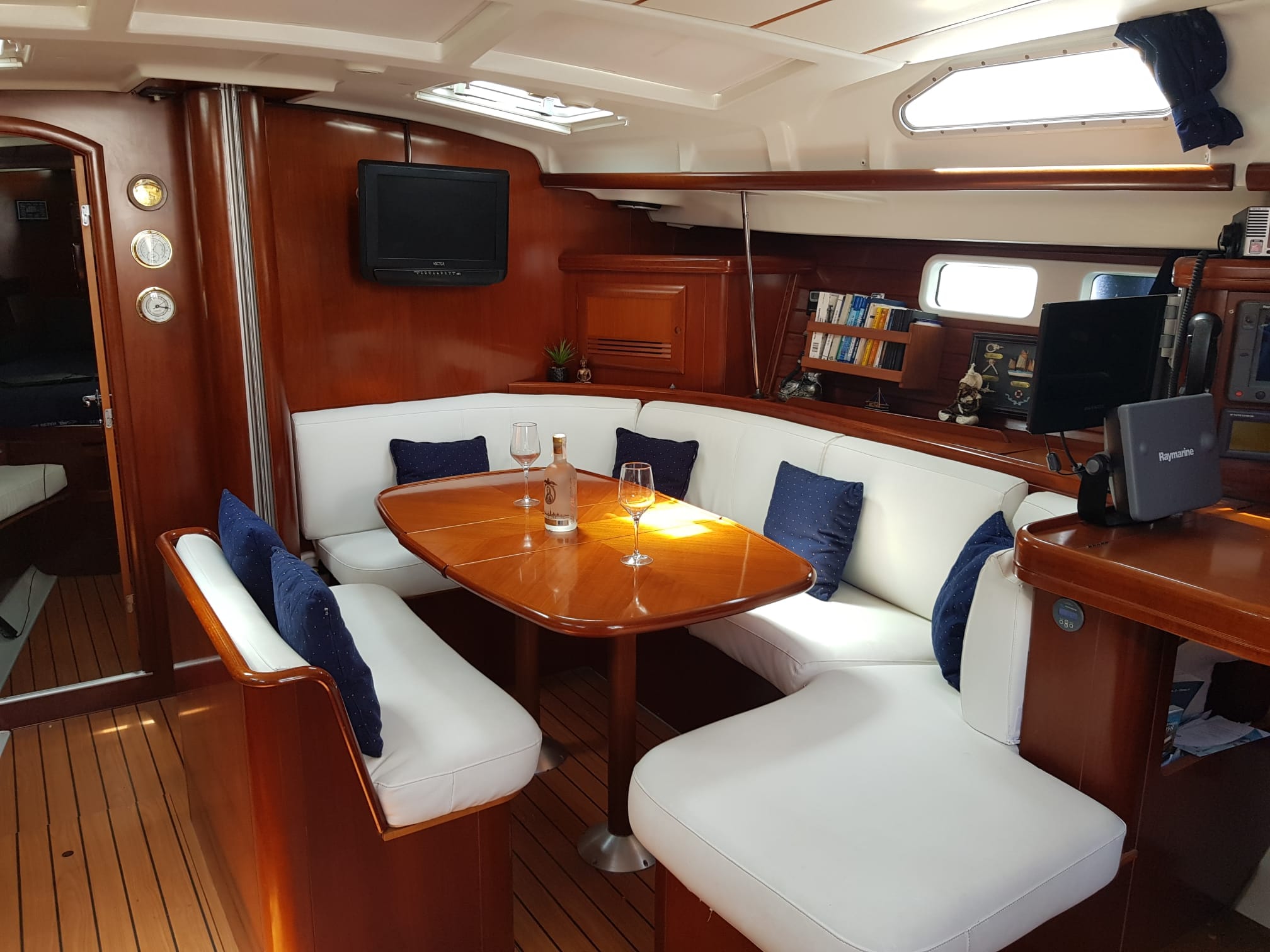 Photo #1 - Beneteau Oceanis 473 (Perla Azul) in Eivissa - 3349