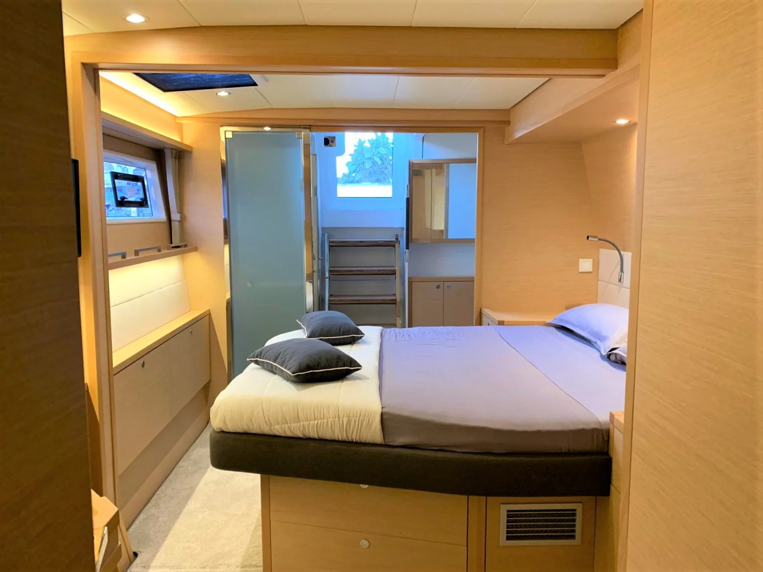 Lagoon 560 S2 (Taipan)  - 11