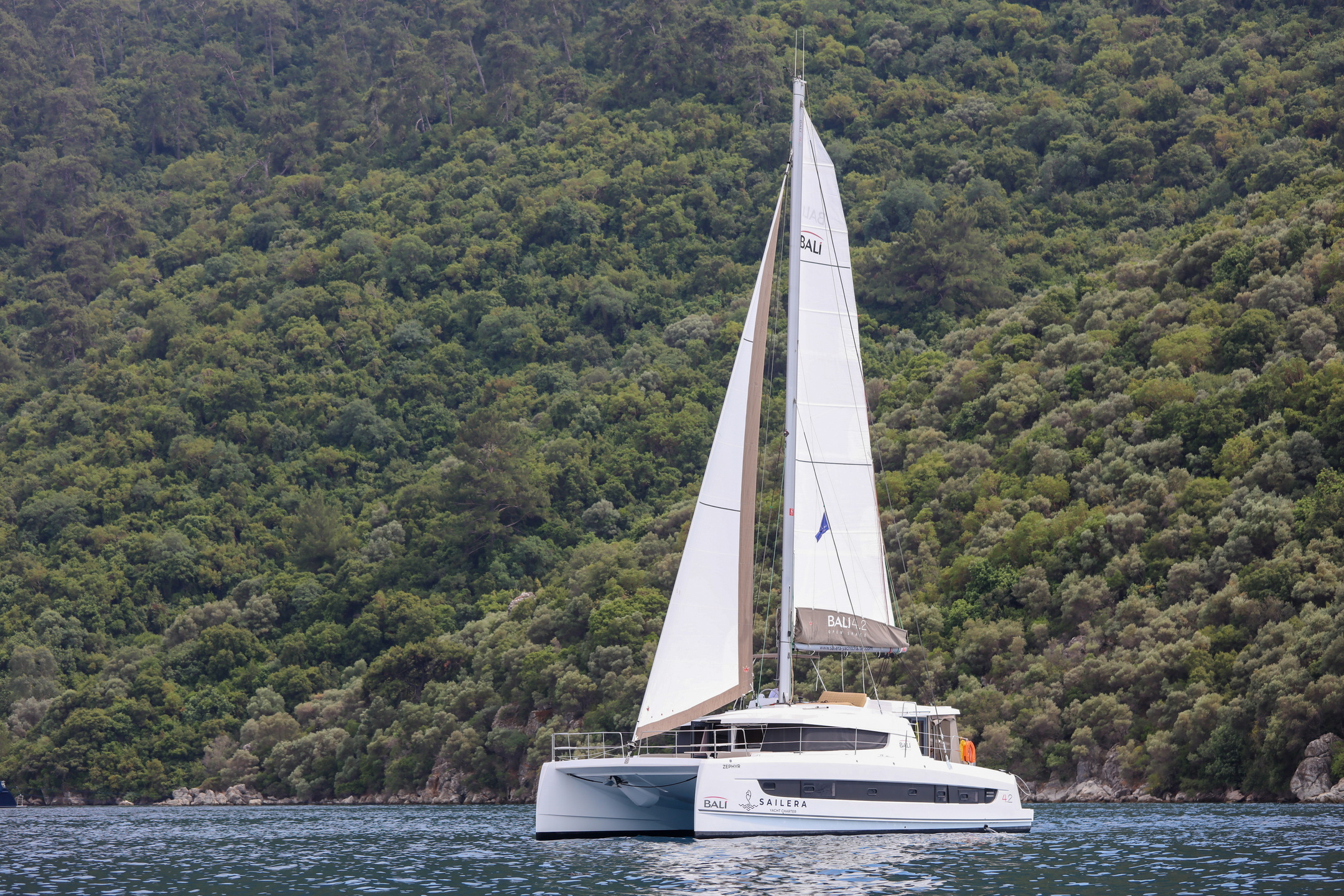 Photo #4 - Bali 4.2 (Zephyr) in Marmaris - 3353