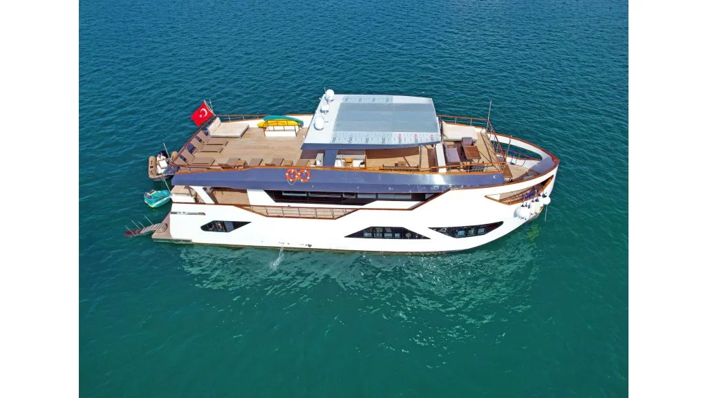 Custom trawler (Nayk 3)  - 4