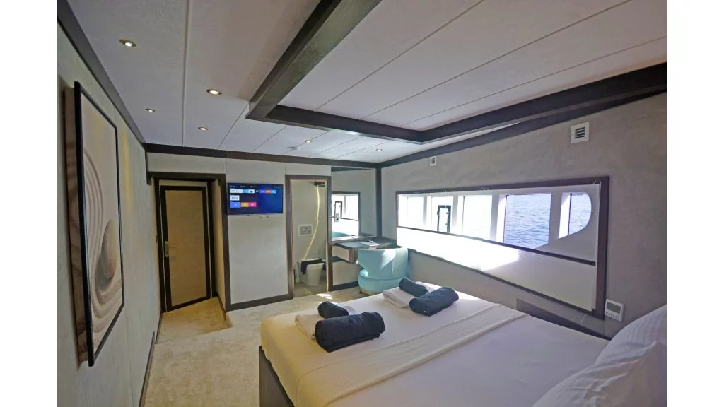 Custom trawler (Nayk 3)  - 12