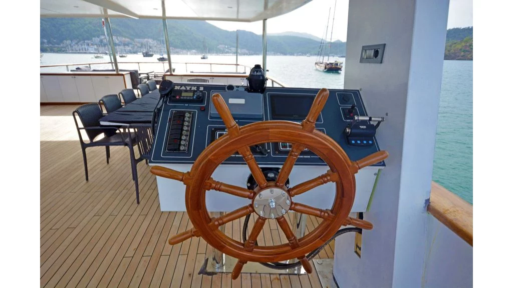 Custom trawler (Nayk 3)  - 35