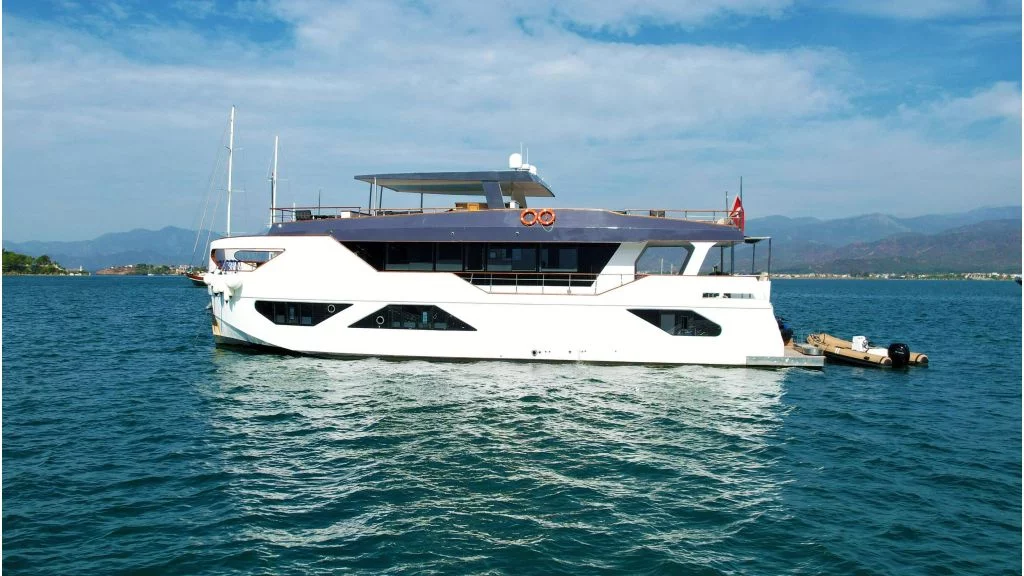 Custom trawler (Nayk 3)  - 40