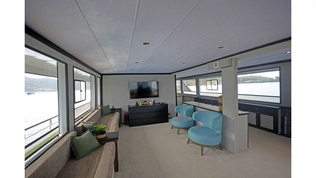 Custom trawler (Nayk 3)  - 41