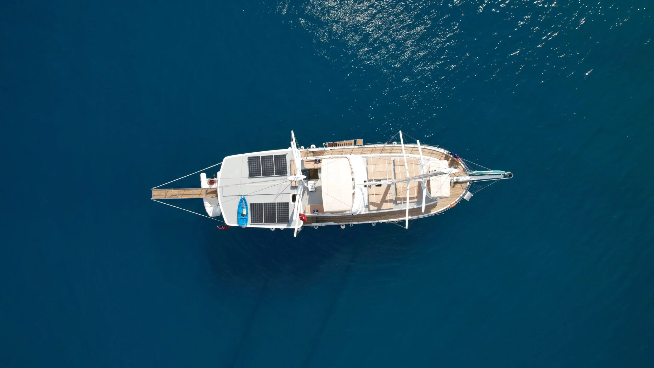 Motorsailer (Lavinia)  - 8