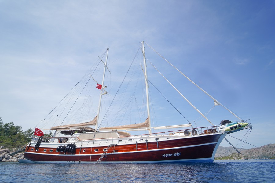 Photo #2 - Motorsailer (Prenses Bugce) en Marmaris - 3377
