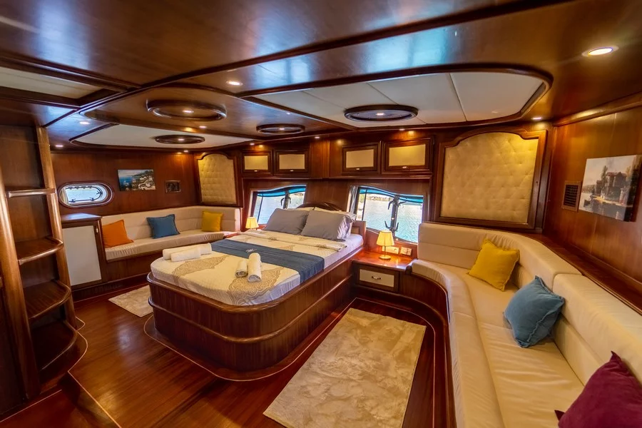 Motorsailer (Prenses Bugce)  - 18