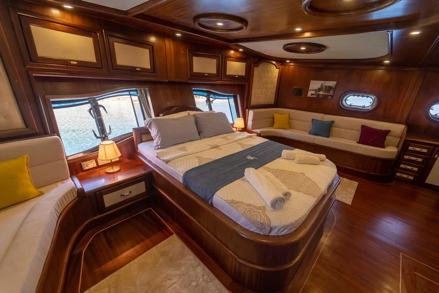 Motorsailer (Prenses Bugce)  - 20