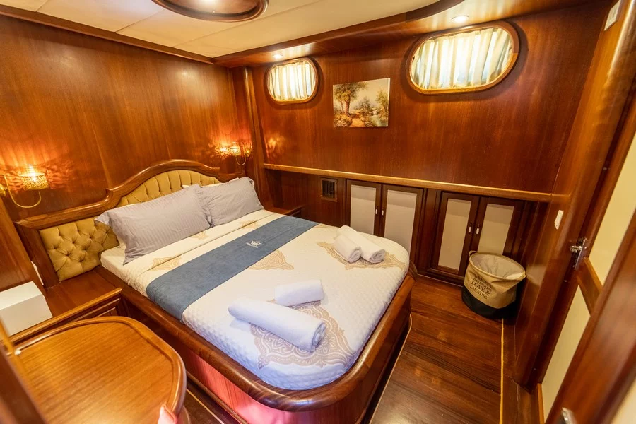 Motorsailer (Prenses Bugce)  - 22
