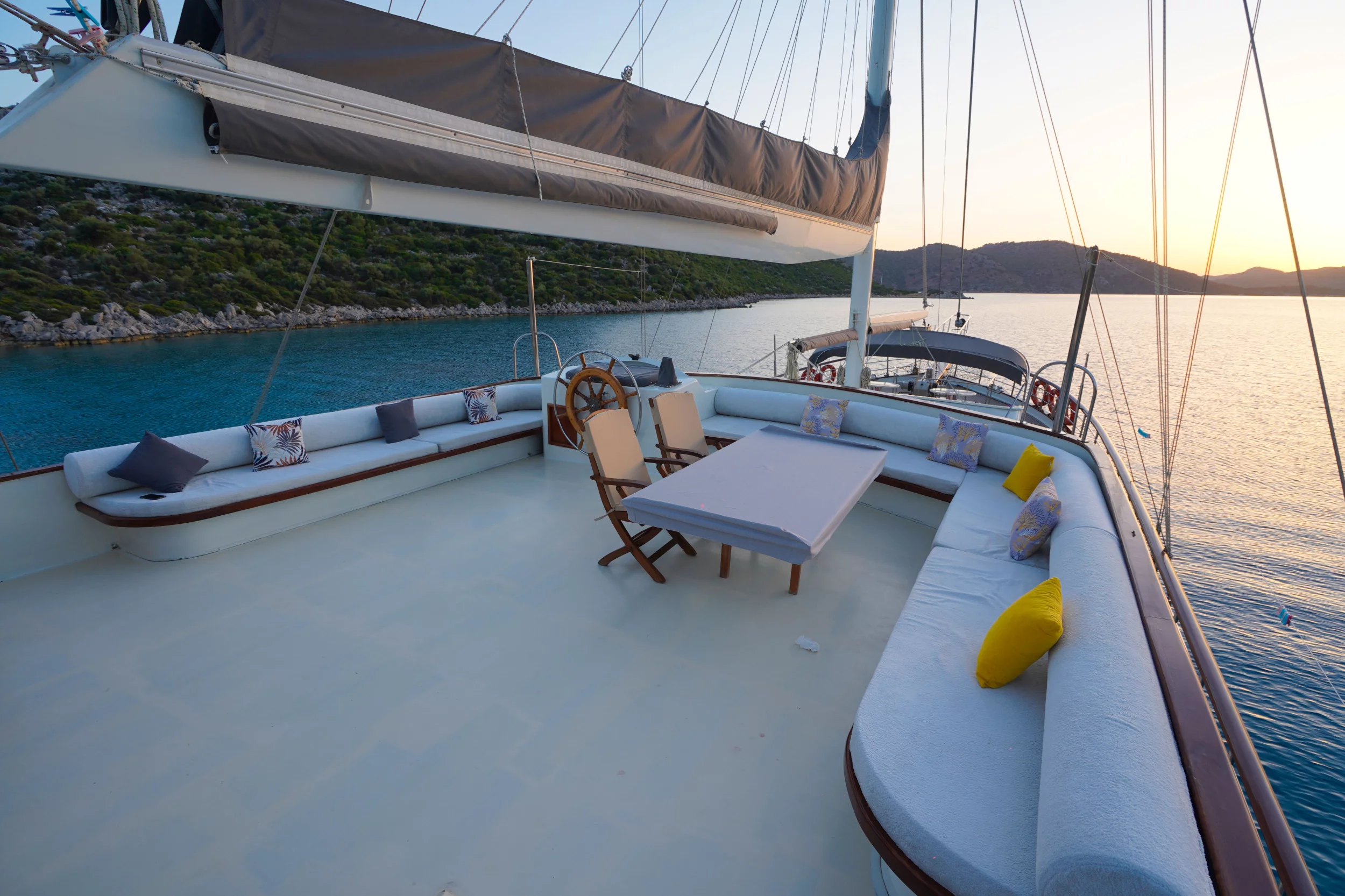 Motorsailer (Prenses Esila)  - 21