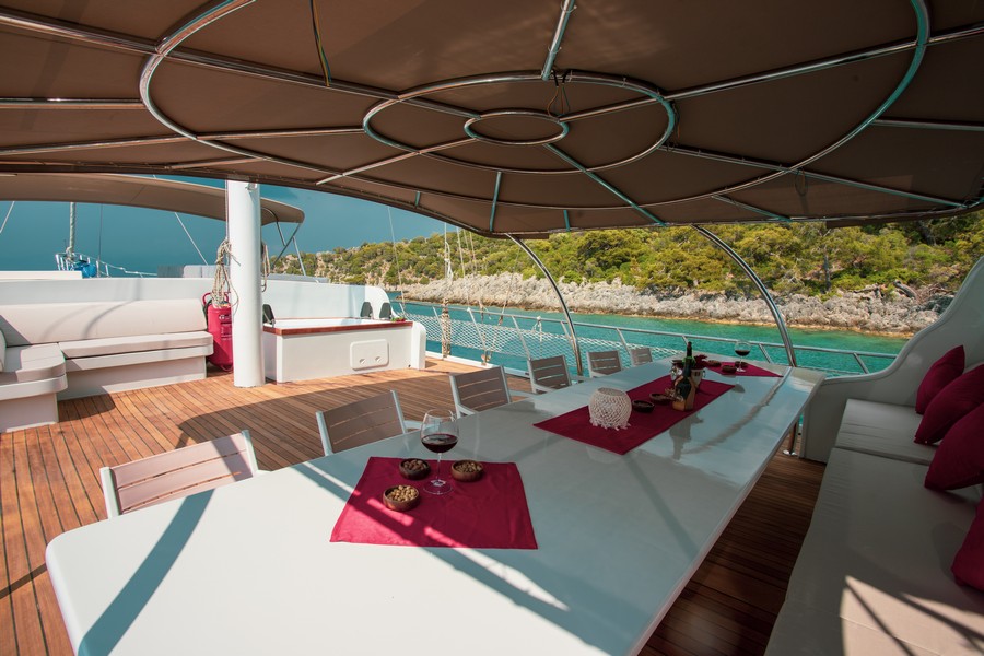 Photo #2 - Motorsailer (Queen Of RTT) en Fethiye - 3379