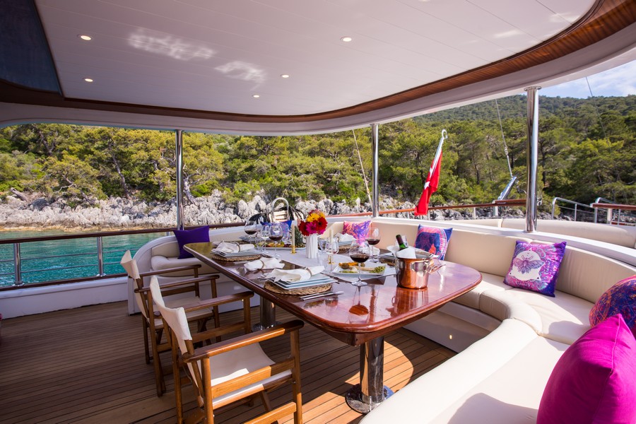 Photo #3 - Motorsailer (Queen Of RTT) en Fethiye - 3379
