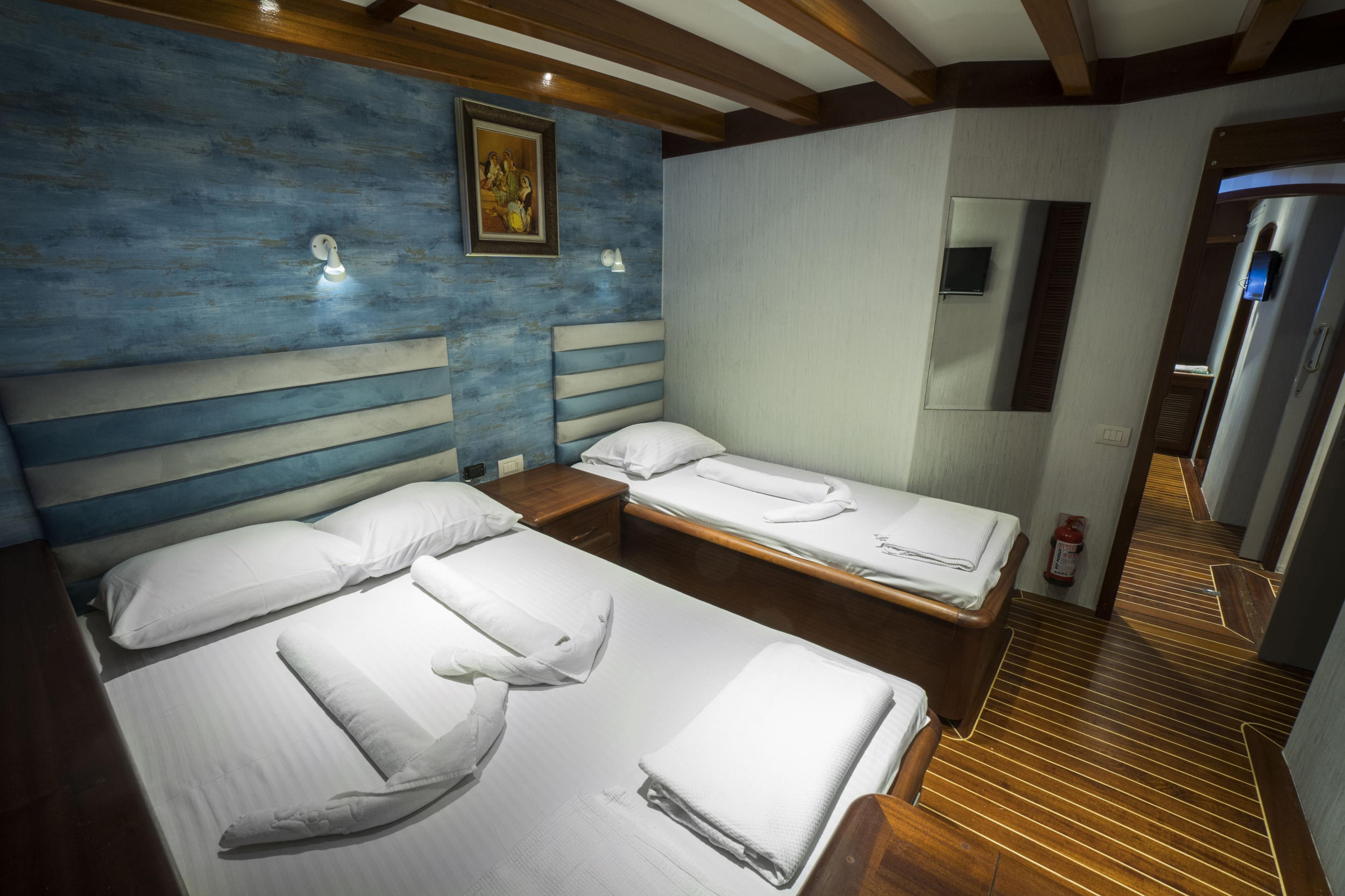 Photo #6 - CUSTOM (LB 40 - 16) in Bodrum - 3384