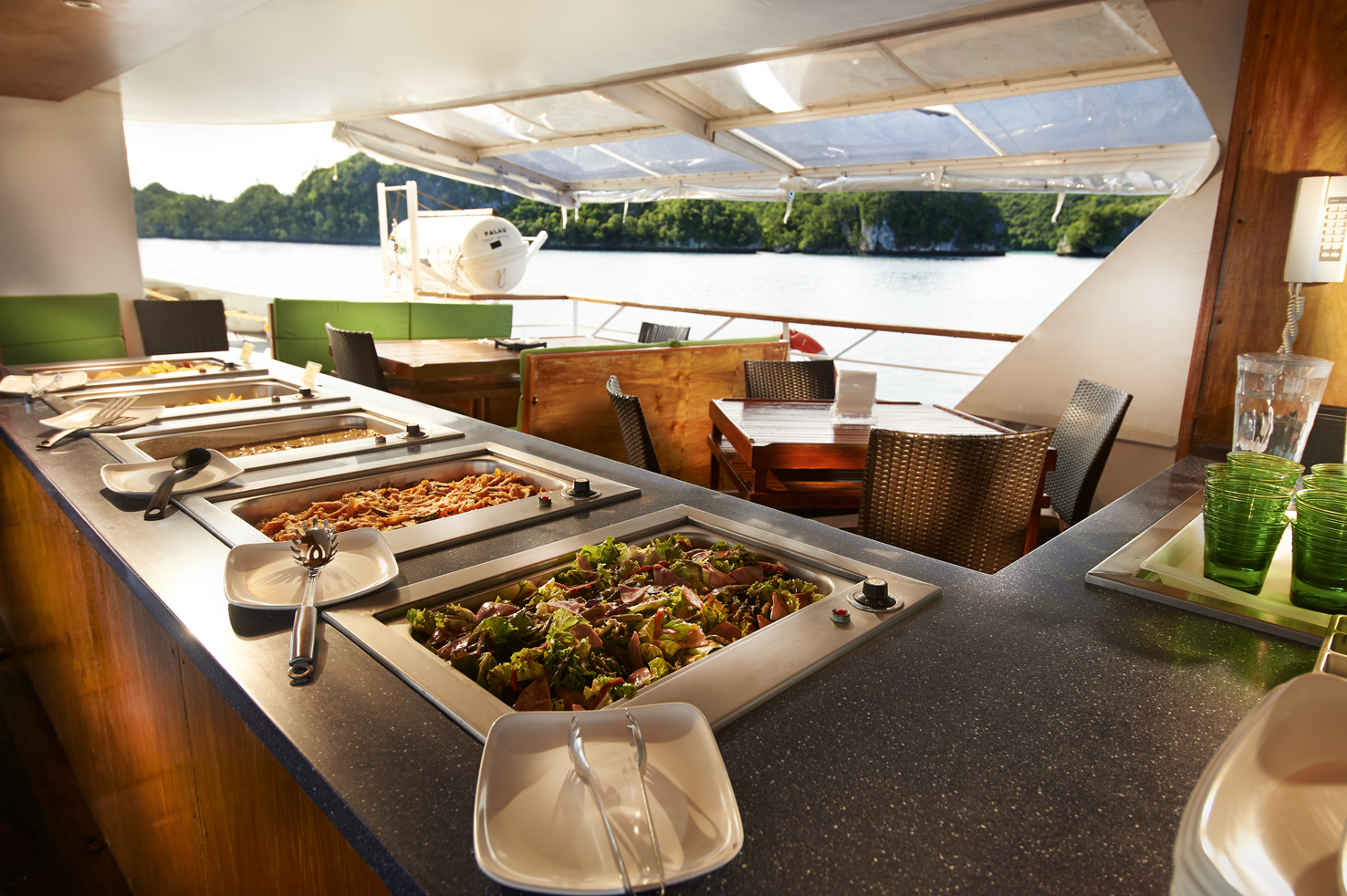 Photo #8 - MY Yacht (Solitude One) en Puerto princesa - 3396