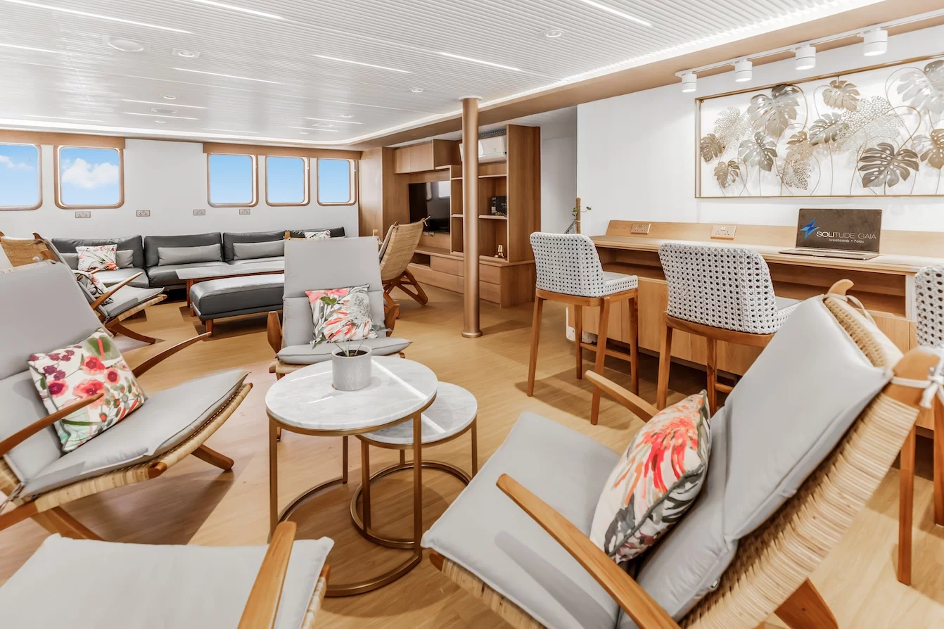 MY Yacht (Solitude Gaia)  - 12