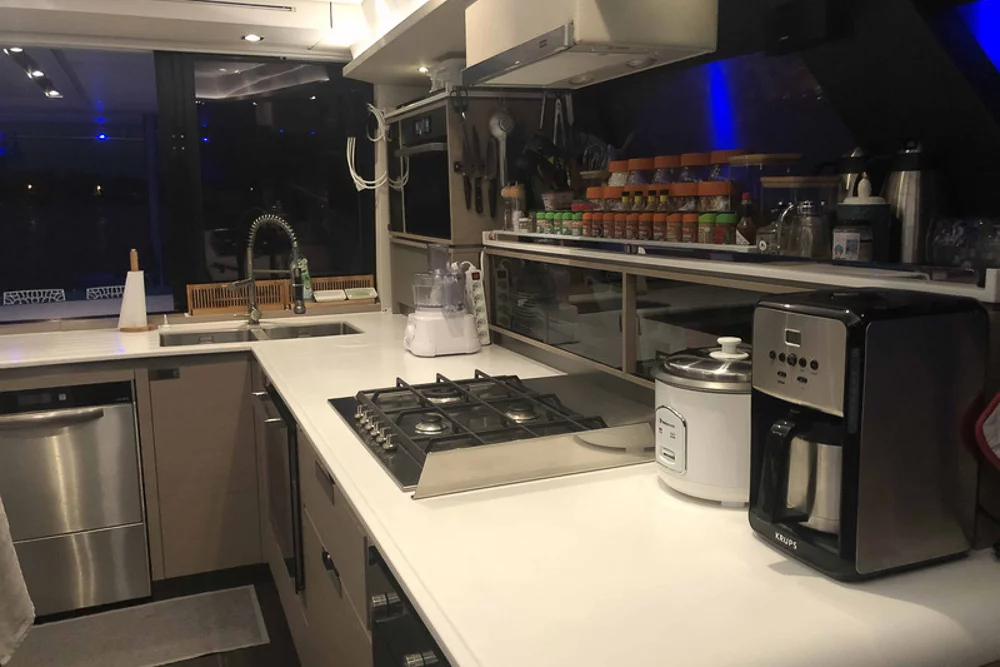 Fountaine Pajot Alegria 67 (Aqua Tiki III)  - 1
