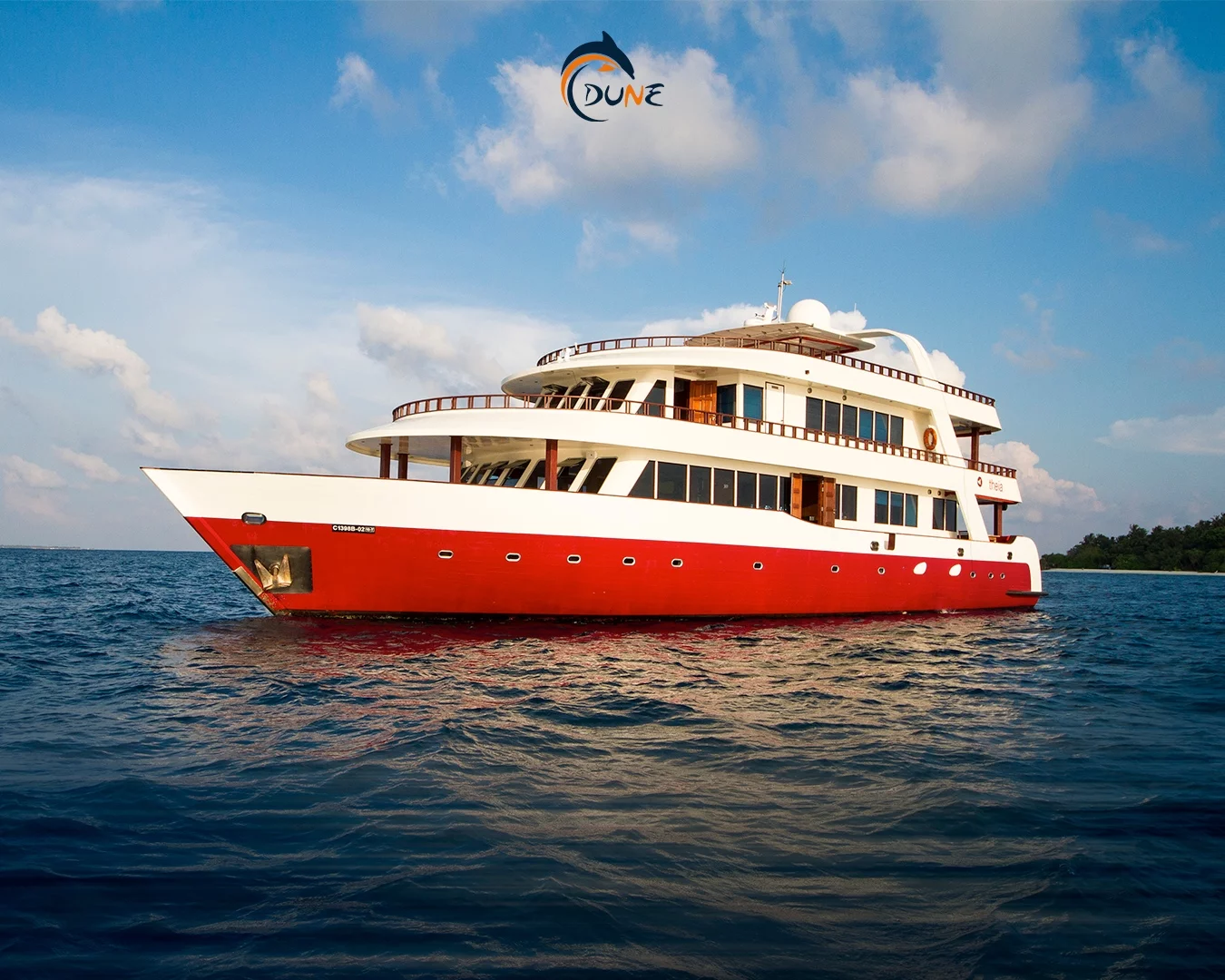 MY Powerboat (Theia)  - 11