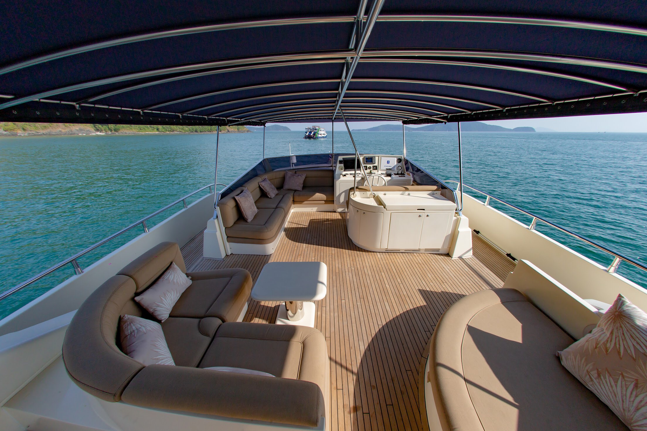 Photo #6 - Technema 89 (Technema 89 Say Yes) en Phuket - 3412