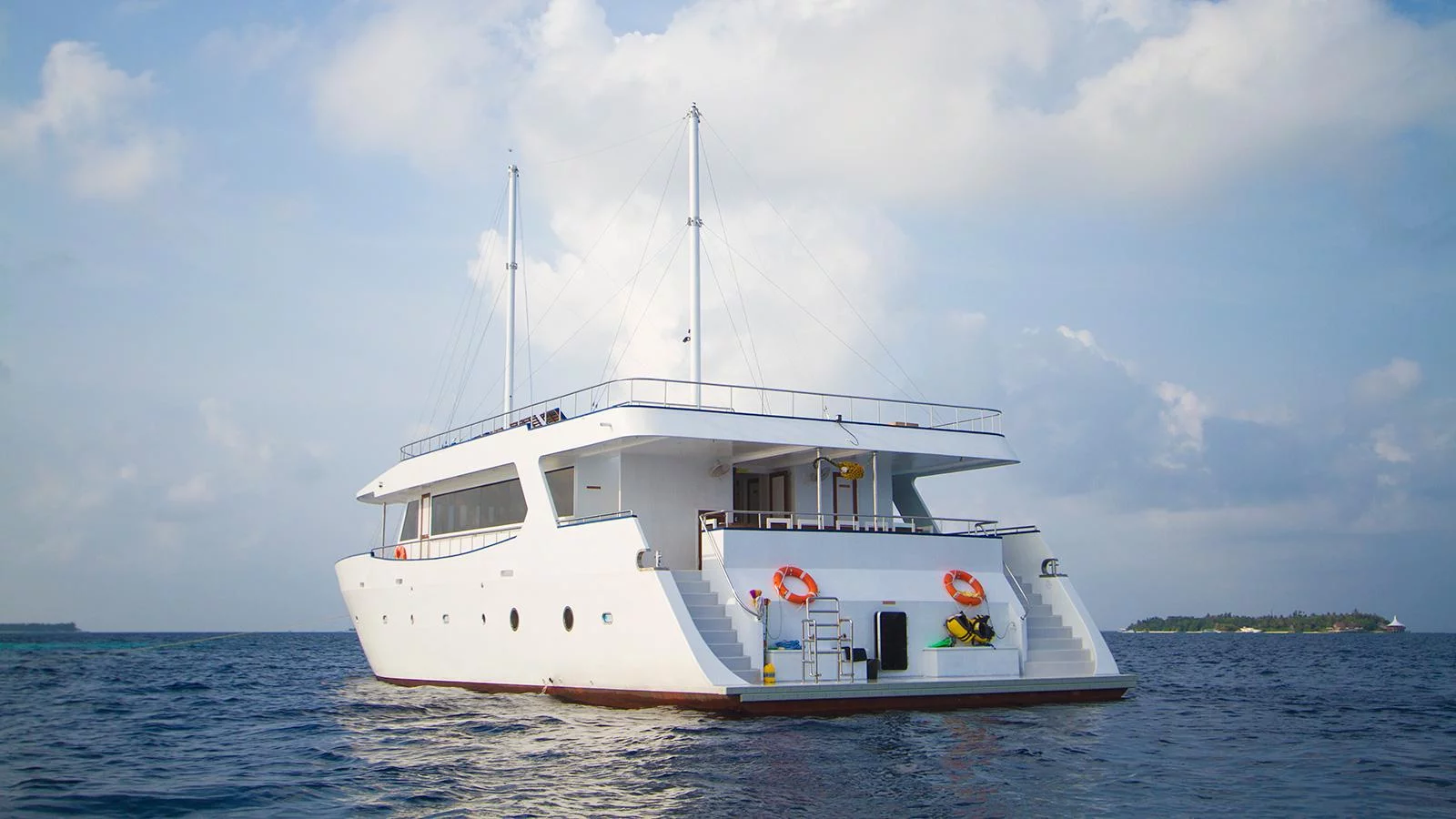 Dhoni (Sea Farer)  - 2