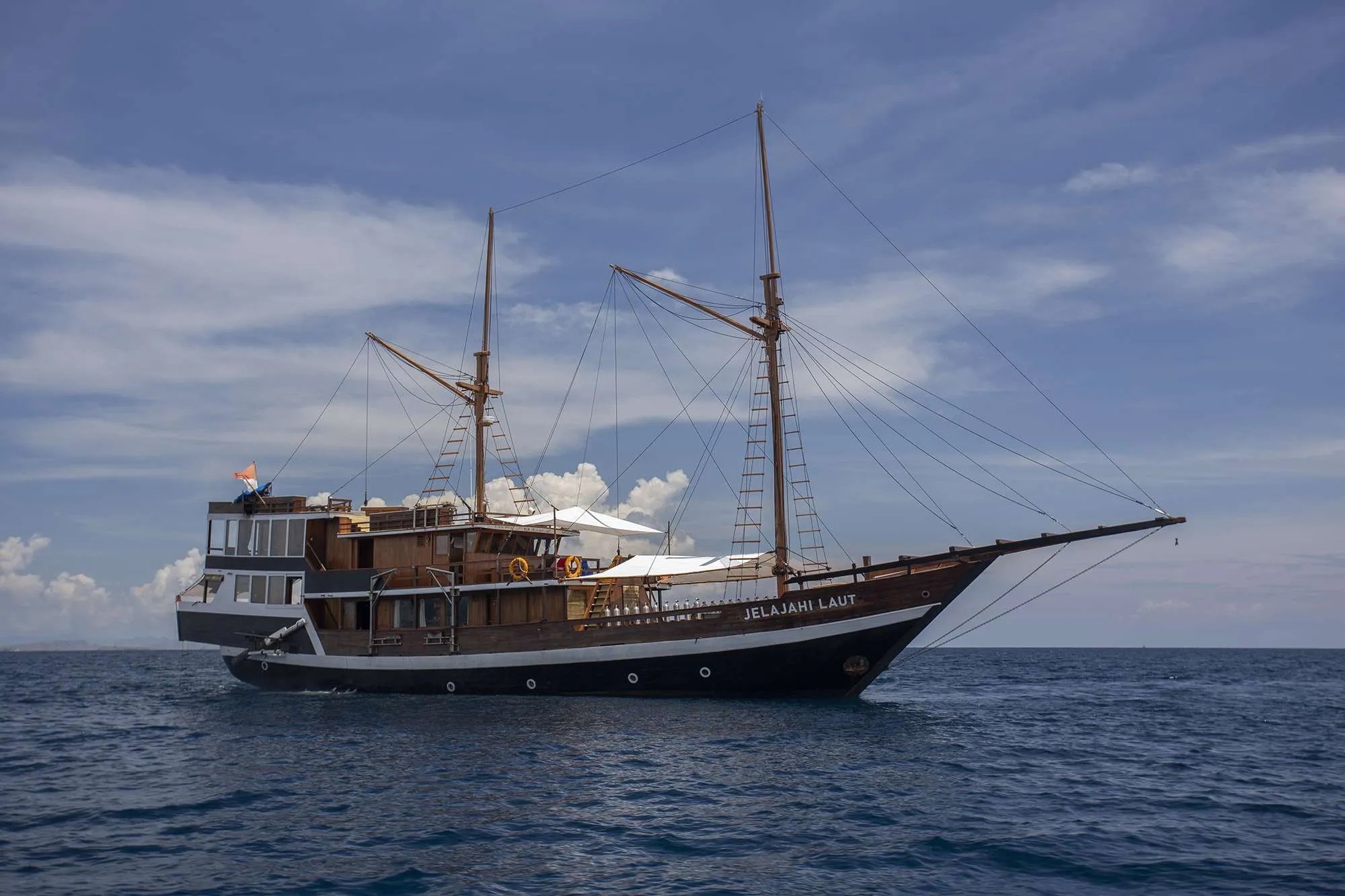 Photo #1 - Schoon (Jelajahi Laut) en Labuan Bajo - 3422