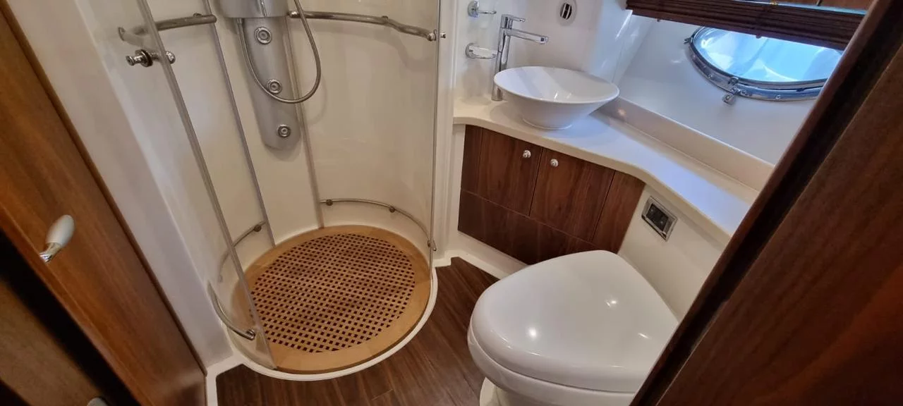 Sunseeker Predator 64 (YODA)  - 9