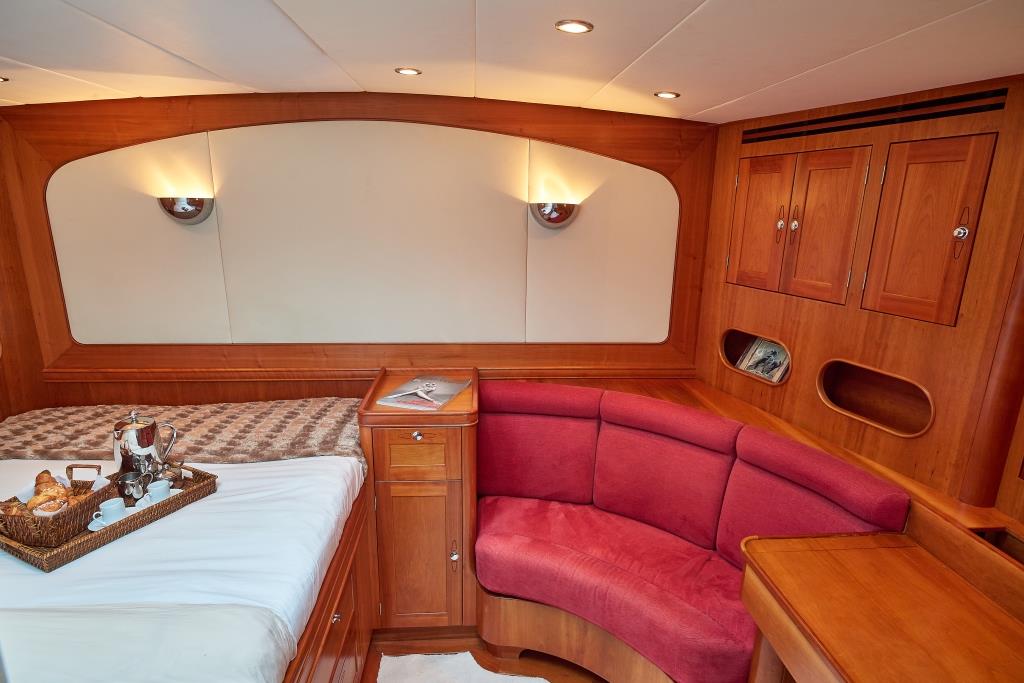 Photo #12 - Trehard 24 (Dark Star of London) in Olbia - 3431