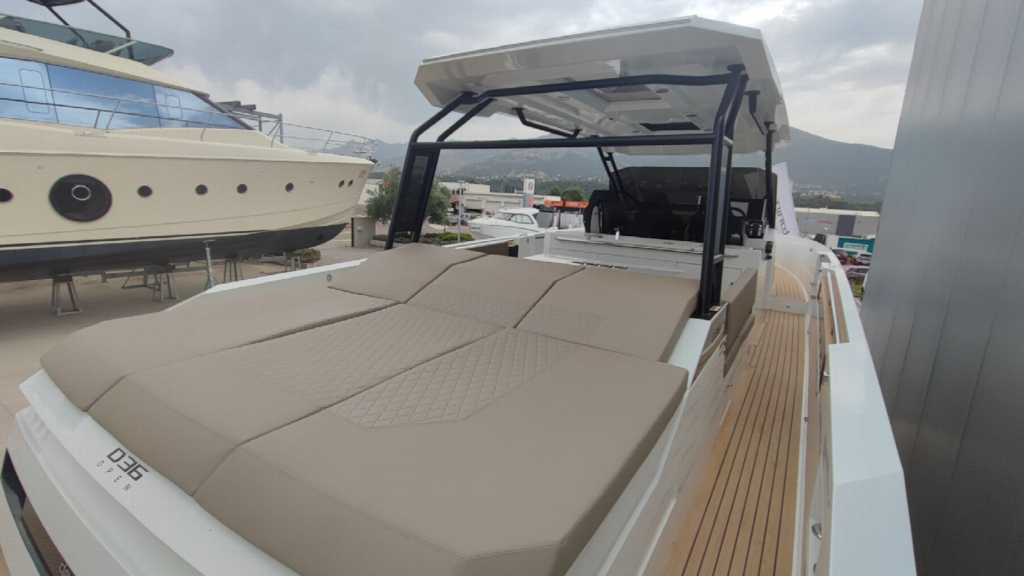 Photo #1 - DE ANTONIO 36 (DE ANTONIO 36) en Ajaccio - 3531