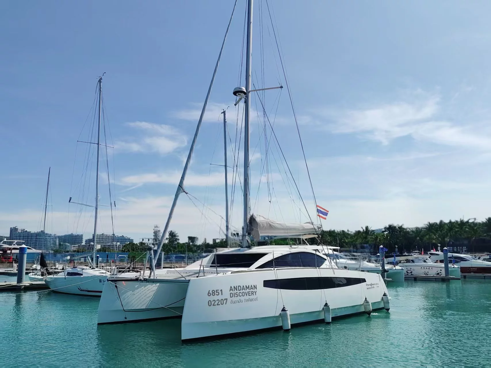 Comar Comet CAT 37 (Andaman Discovery)  - 0