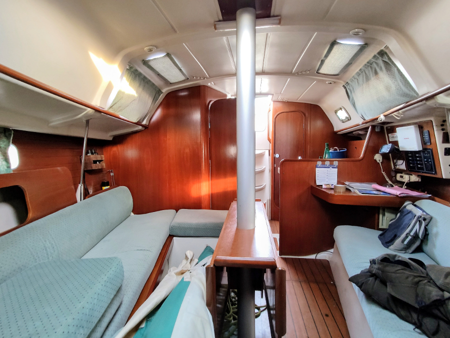 Beneteau Oceanis 321 — photo 6
